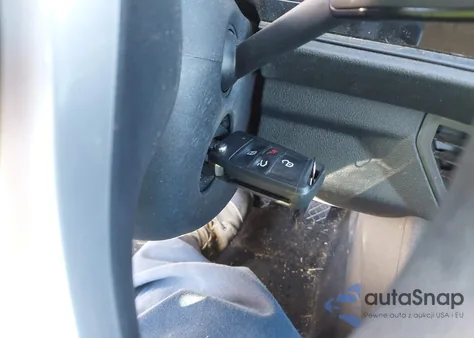 2019 Volkswagen Jetta 1.4T R-Line/1.4T S/1.4T Se z USA, uszkodzony, nr VIN 3VWC57BU3KM054302